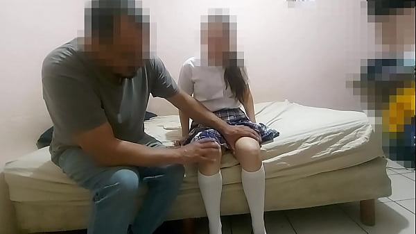 Estudiante mexicana se deja follar por 25 d&oacute;lares, pack de celular perdido, Alumna de colegio mexicano culea por dinero, real