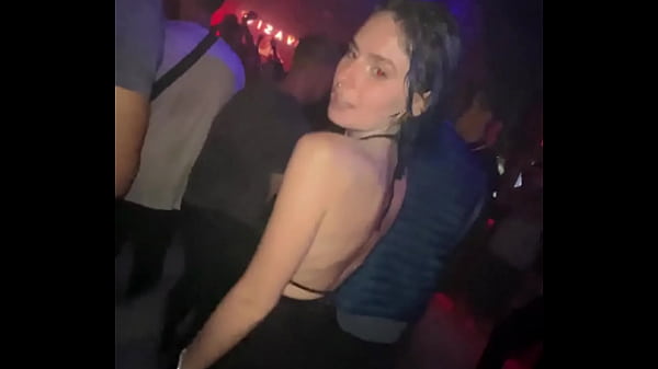 recogida en p&uacute;blico de una chica en un club nocturno cum inside creampie novia de 18 a&ntilde;os de tetas naturales darcy dark