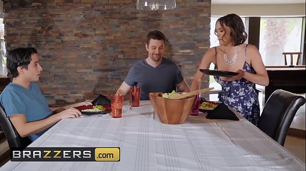 www.brazzers.xxx/gift - copie y vea el video completo de Krissy Lynn